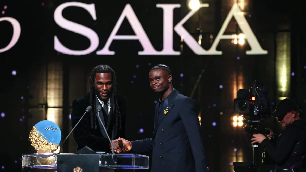 Ballon d’Or: Burna Boy presents Socrates Award to Bukayo Saka 2026: Ballon d’Or: Burna Boy presents Socrates Award to Bukayo Saka